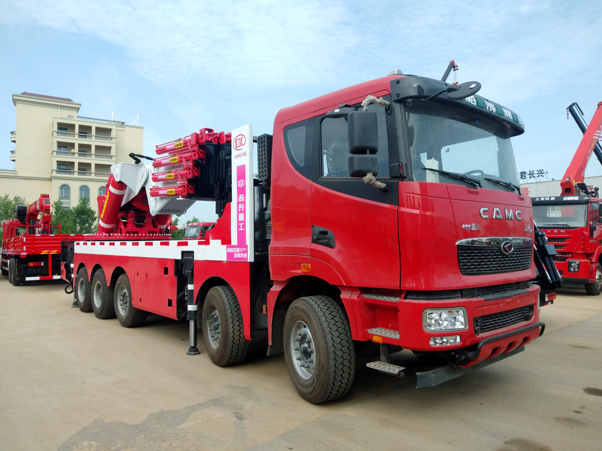 華菱H9五軸上裝長(zhǎng)興100噸汽車起重機(jī)